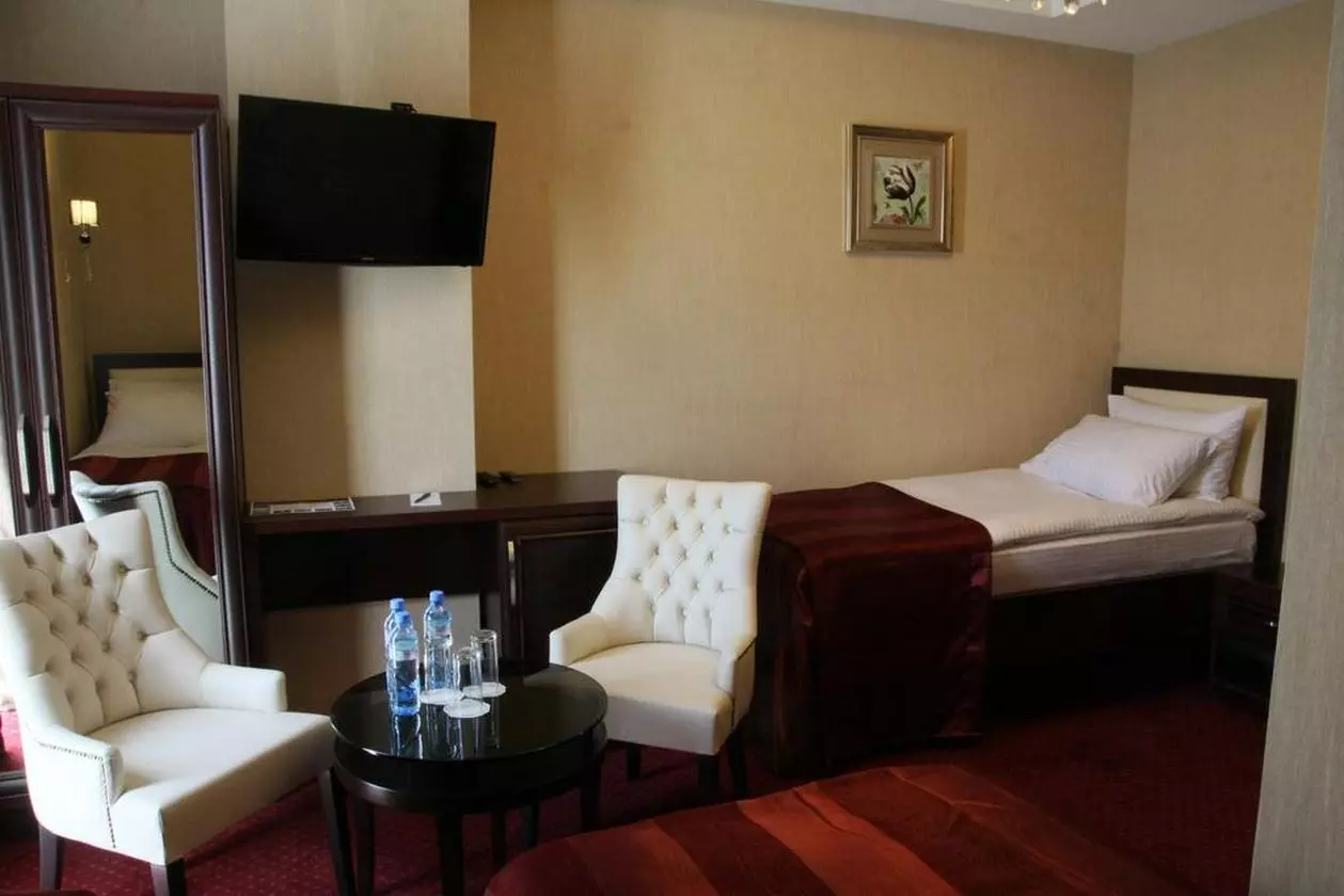 MARIONN_SHABAVIZ (8).jpg